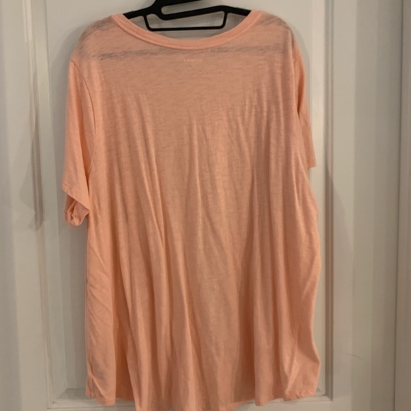 Old Navy Peach t-shirt - Picture 3 of 3
